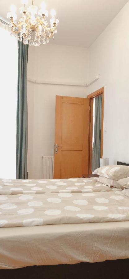 W&B Elegant Apartment Near the Zsinagógák Budapest Exterior foto